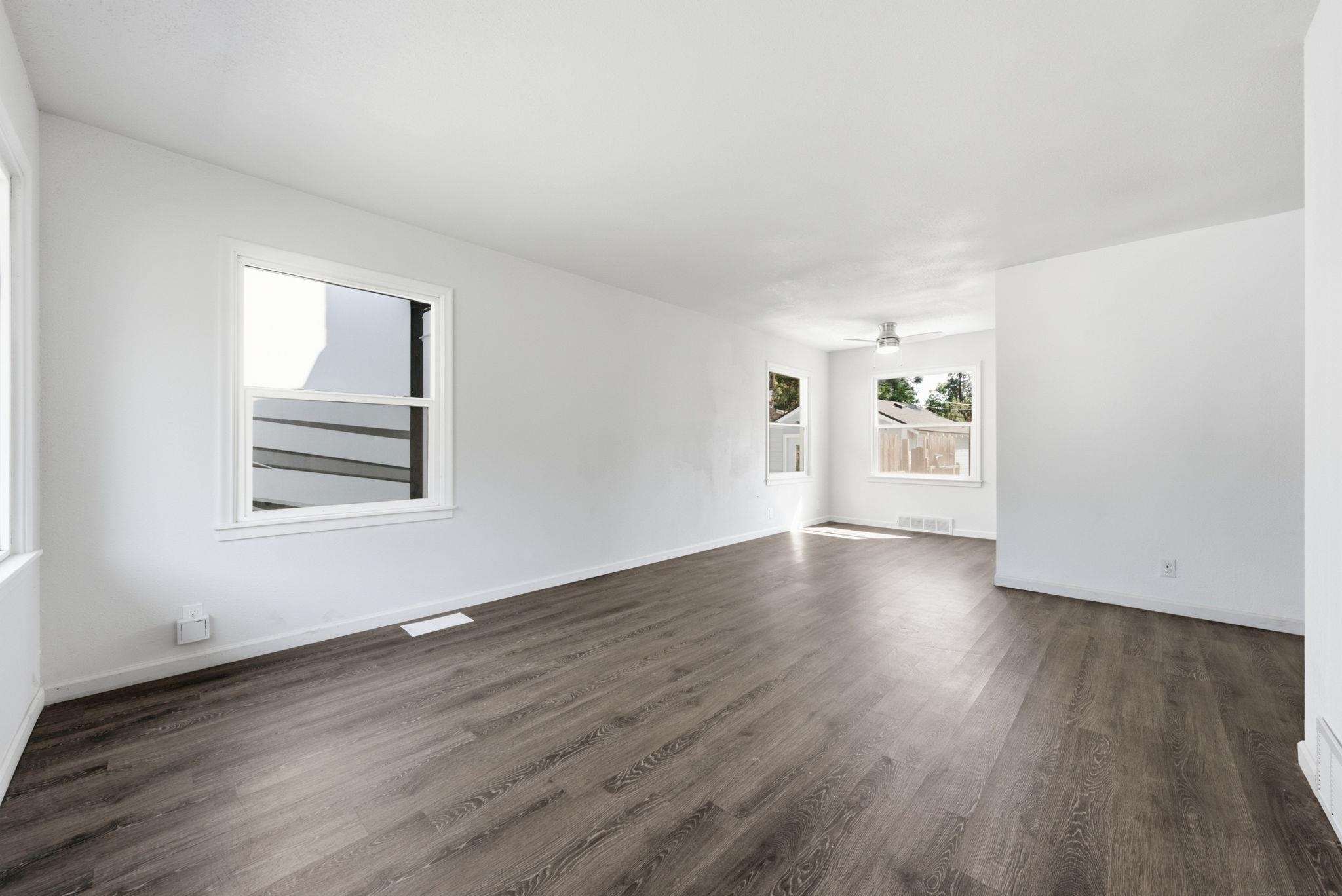 1410 E Thurston Ave - Photo 4