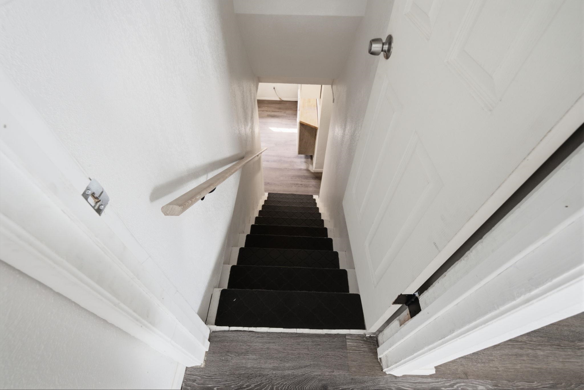 1410 E Thurston Ave - Photo 16