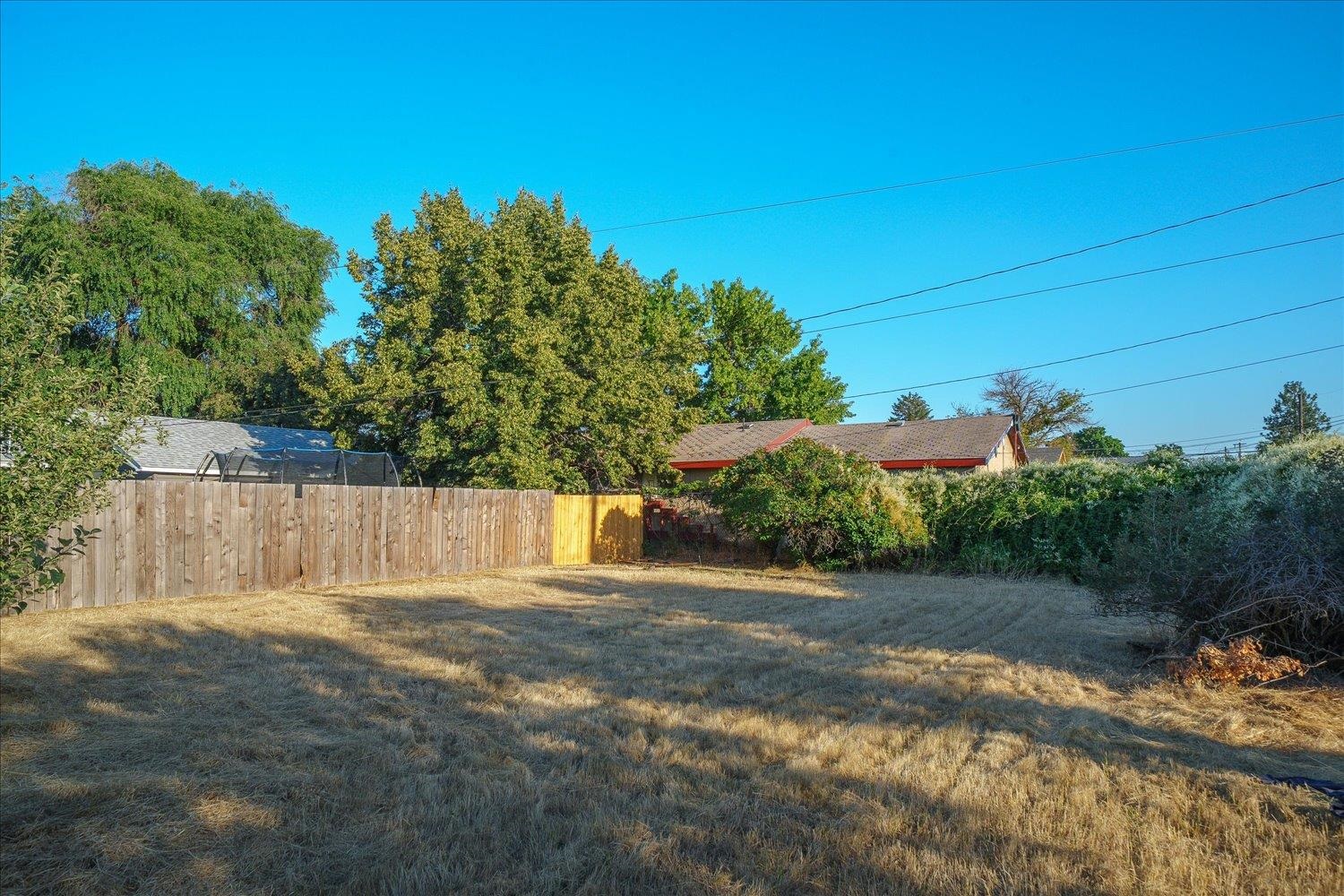 1222 E Marietta Ave - Photo 3
