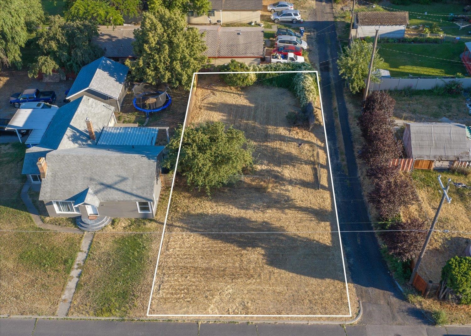 1222 E Marietta Ave - Photo 1