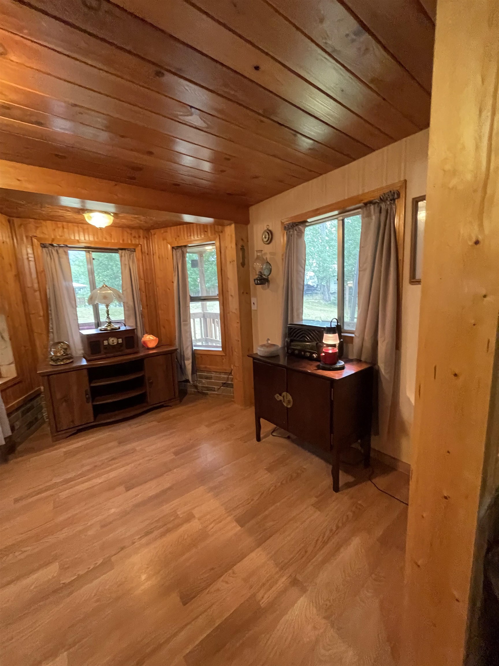 242 Larch Ln - Photo 8