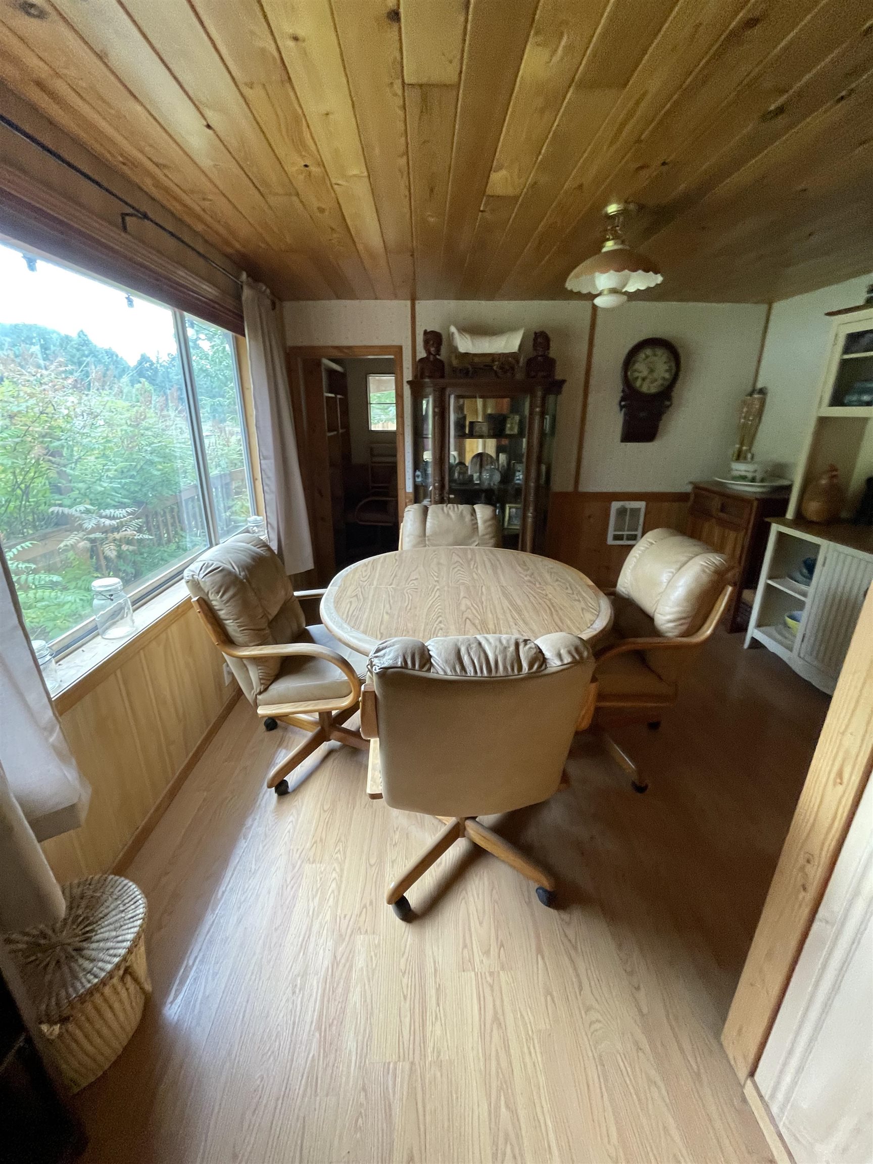 242 Larch Ln - Photo 18