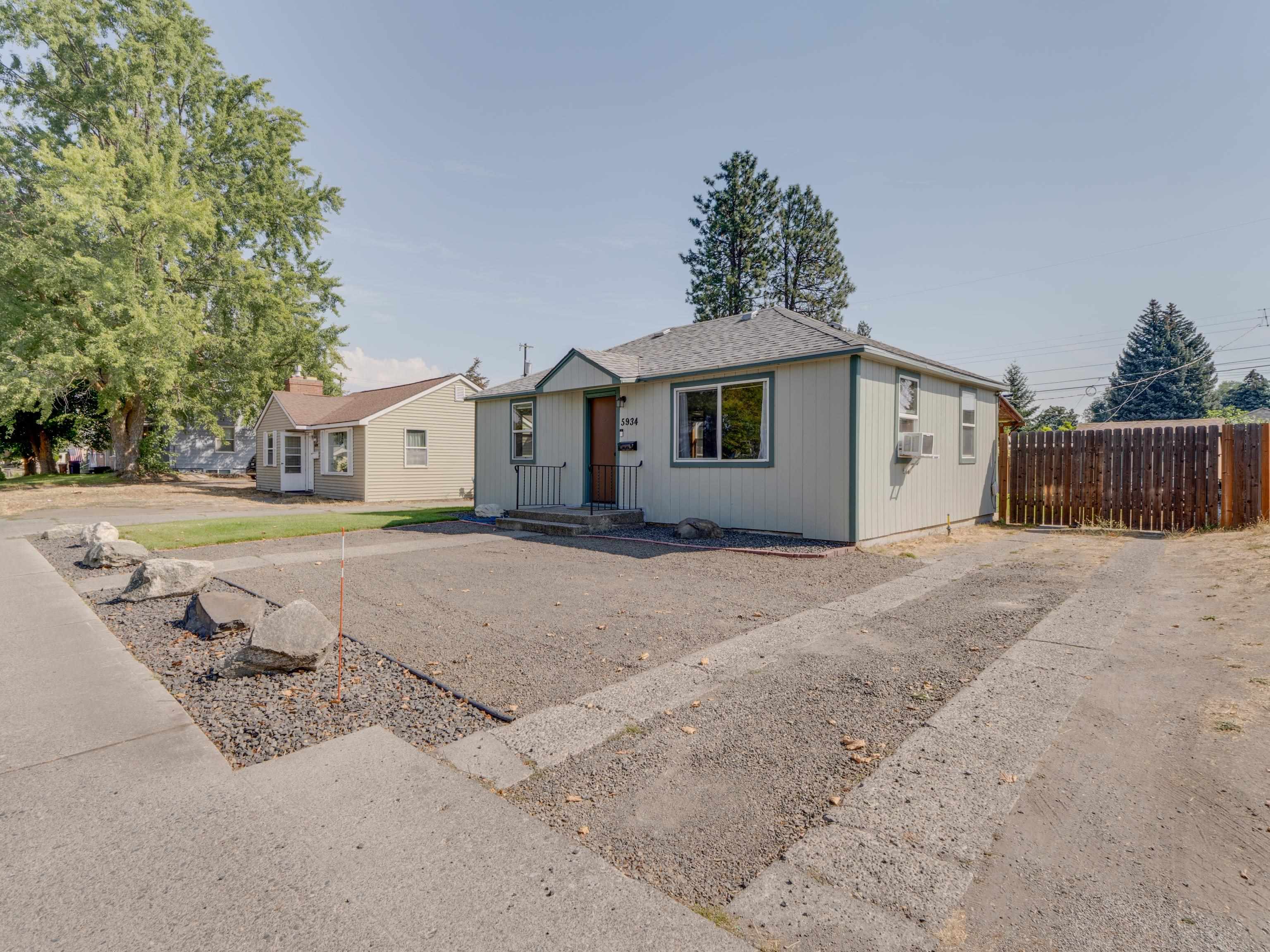 5934 N Monroe St - Photo 3