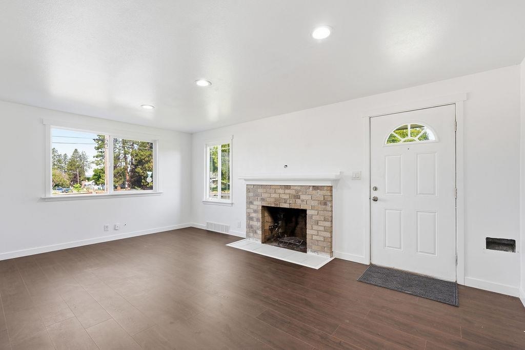 2527 W Lacrosse Ave - Photo 6