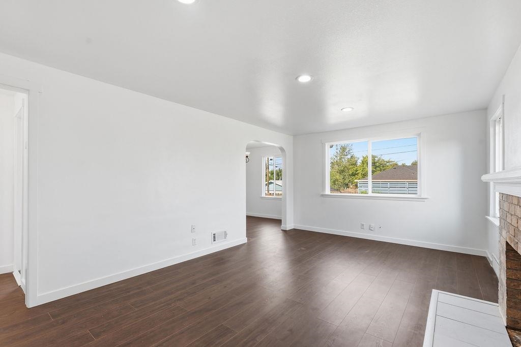2527 W Lacrosse Ave - Photo 7