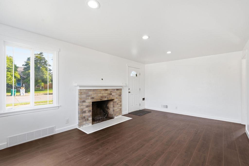 2527 W Lacrosse Ave - Photo 8