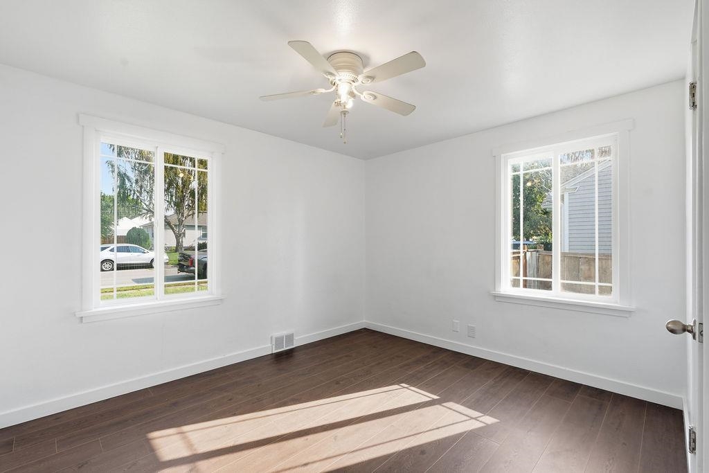 2527 W Lacrosse Ave - Photo 16