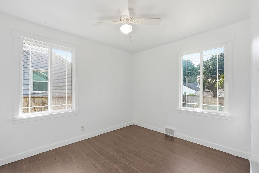 2527 W Lacrosse Ave - Photo 18