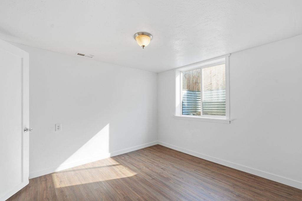 2527 W Lacrosse Ave - Photo 26