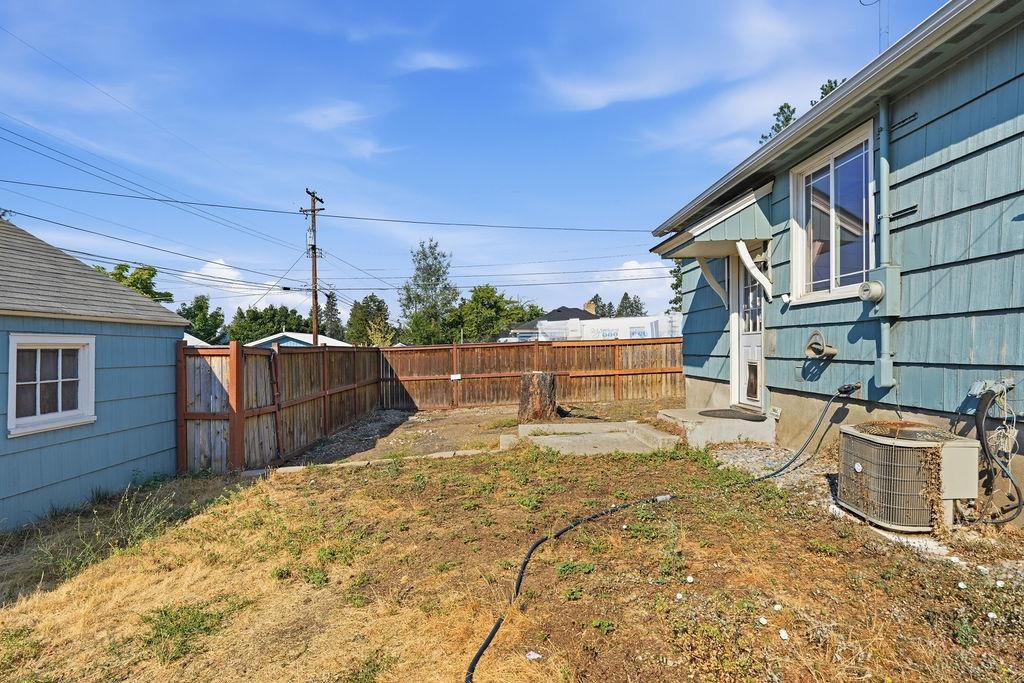 2527 W Lacrosse Ave - Photo 32