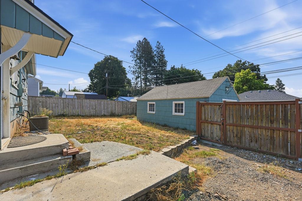 2527 W Lacrosse Ave - Photo 34