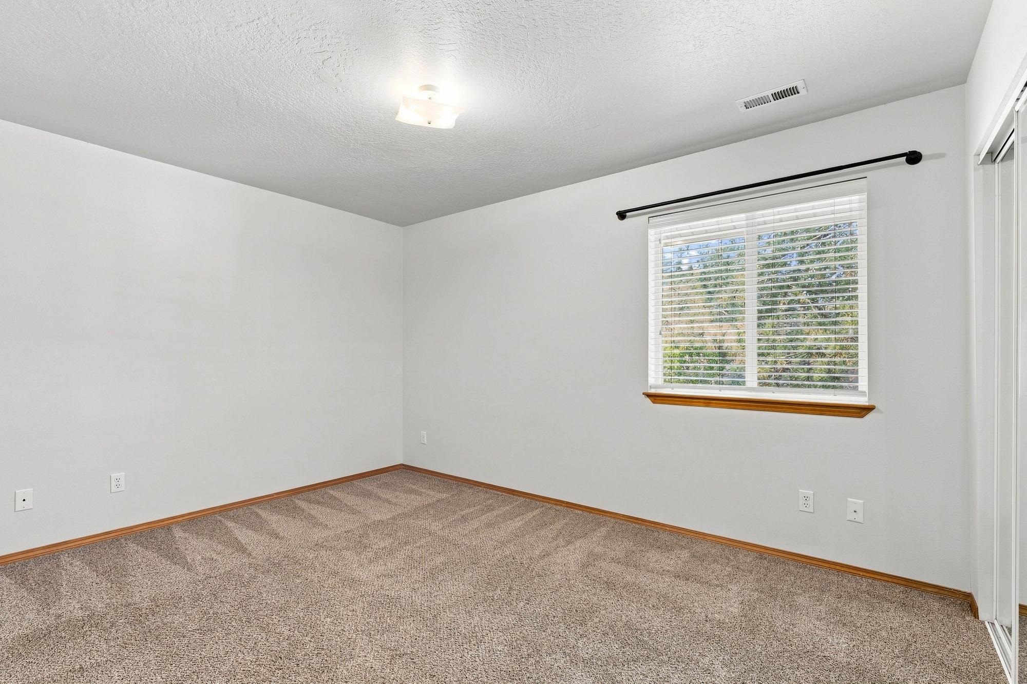 23011 E Colt Ln - Photo 9