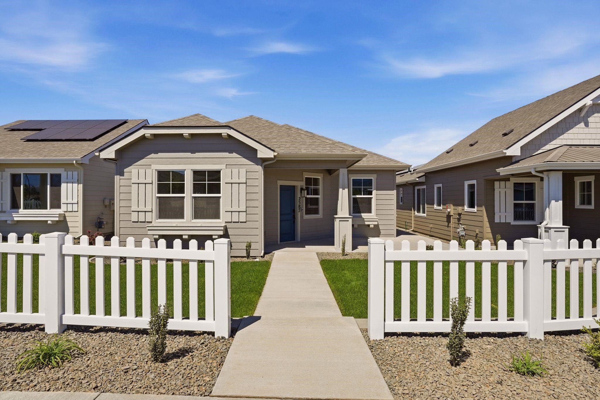 2587 N Rydal Ln - Photo 4