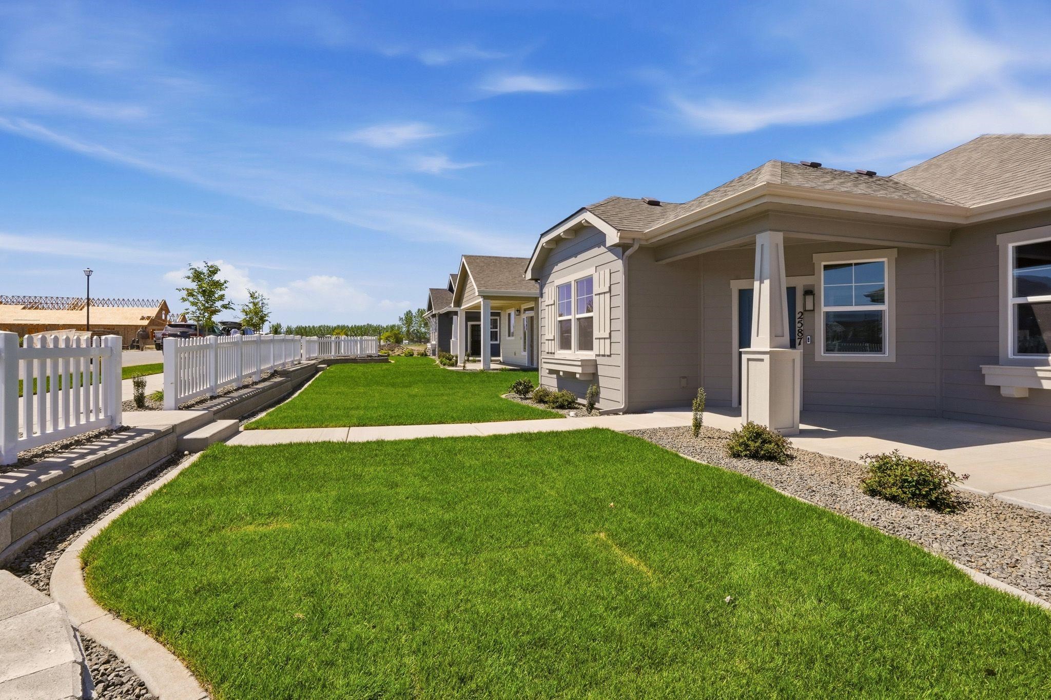 2587 N Rydal Ln - Photo 5