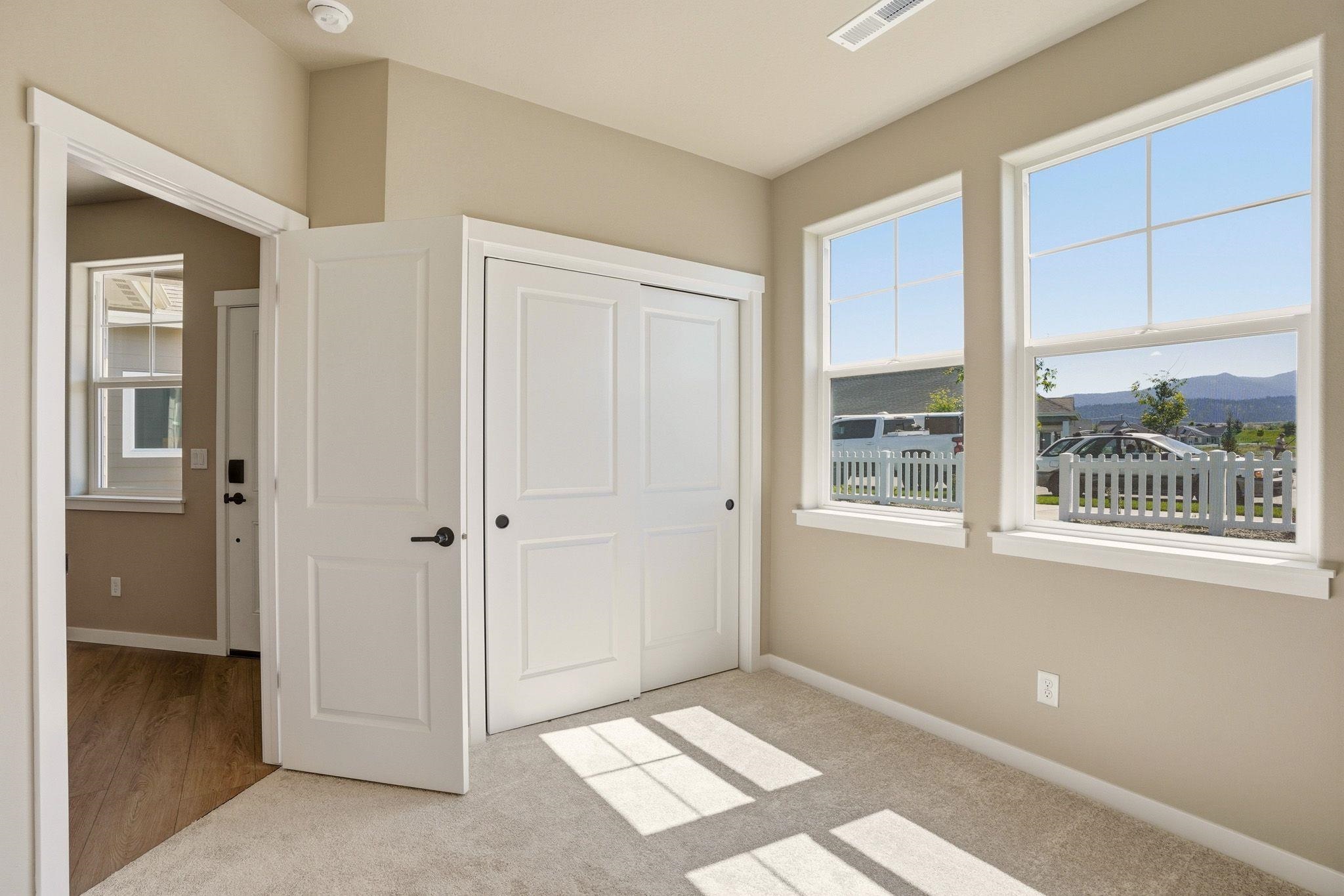 2587 N Rydal Ln - Photo 9