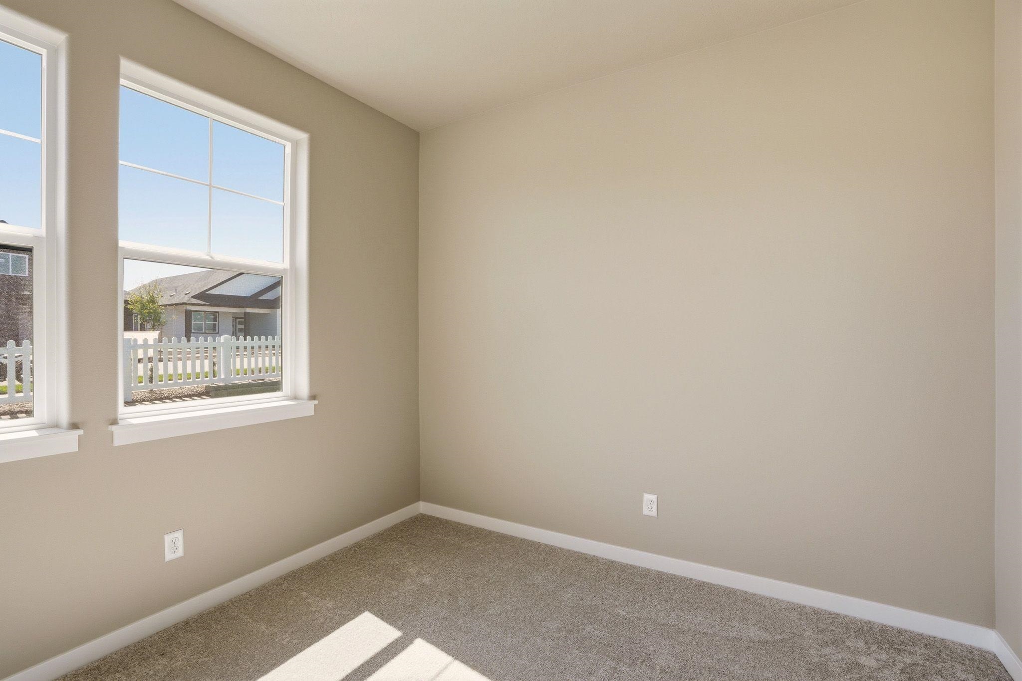 2587 N Rydal Ln - Photo 16