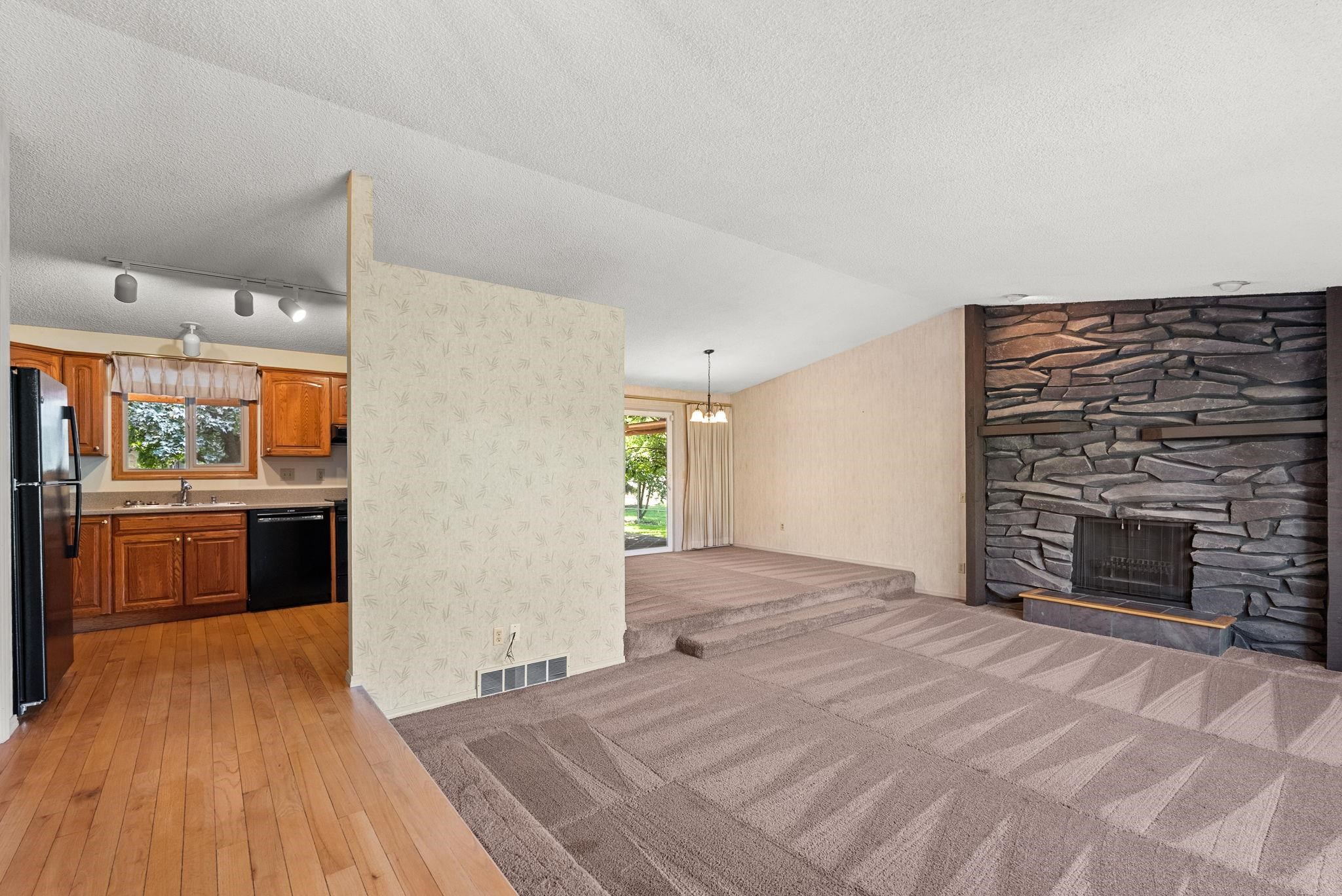 11008 E 35th Ave - Photo 9