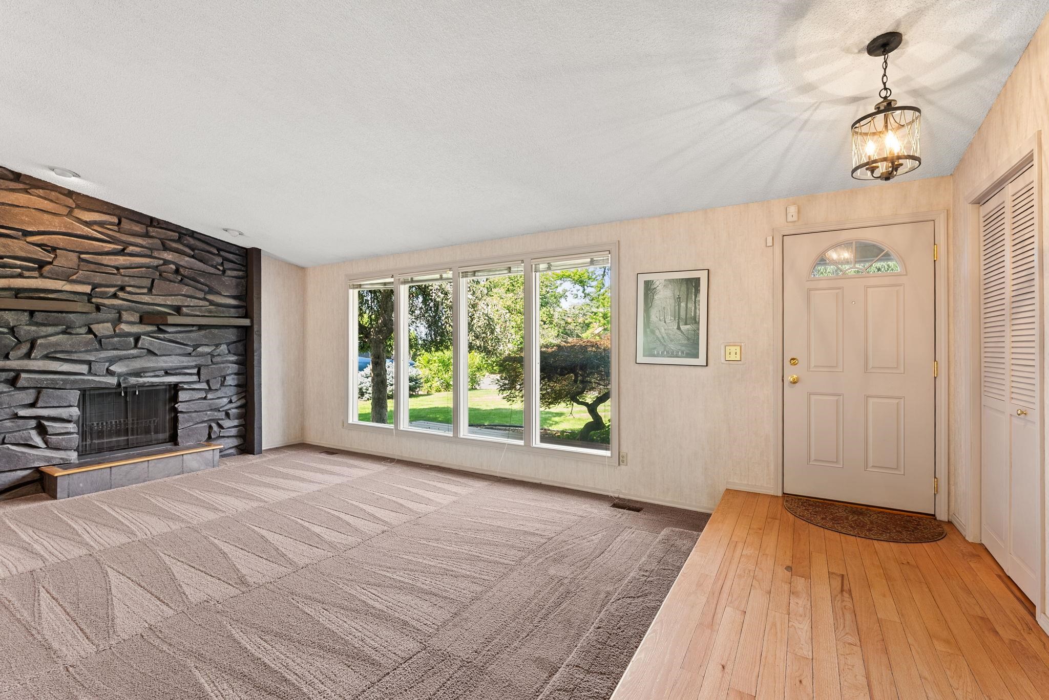 11008 E 35th Ave - Photo 10