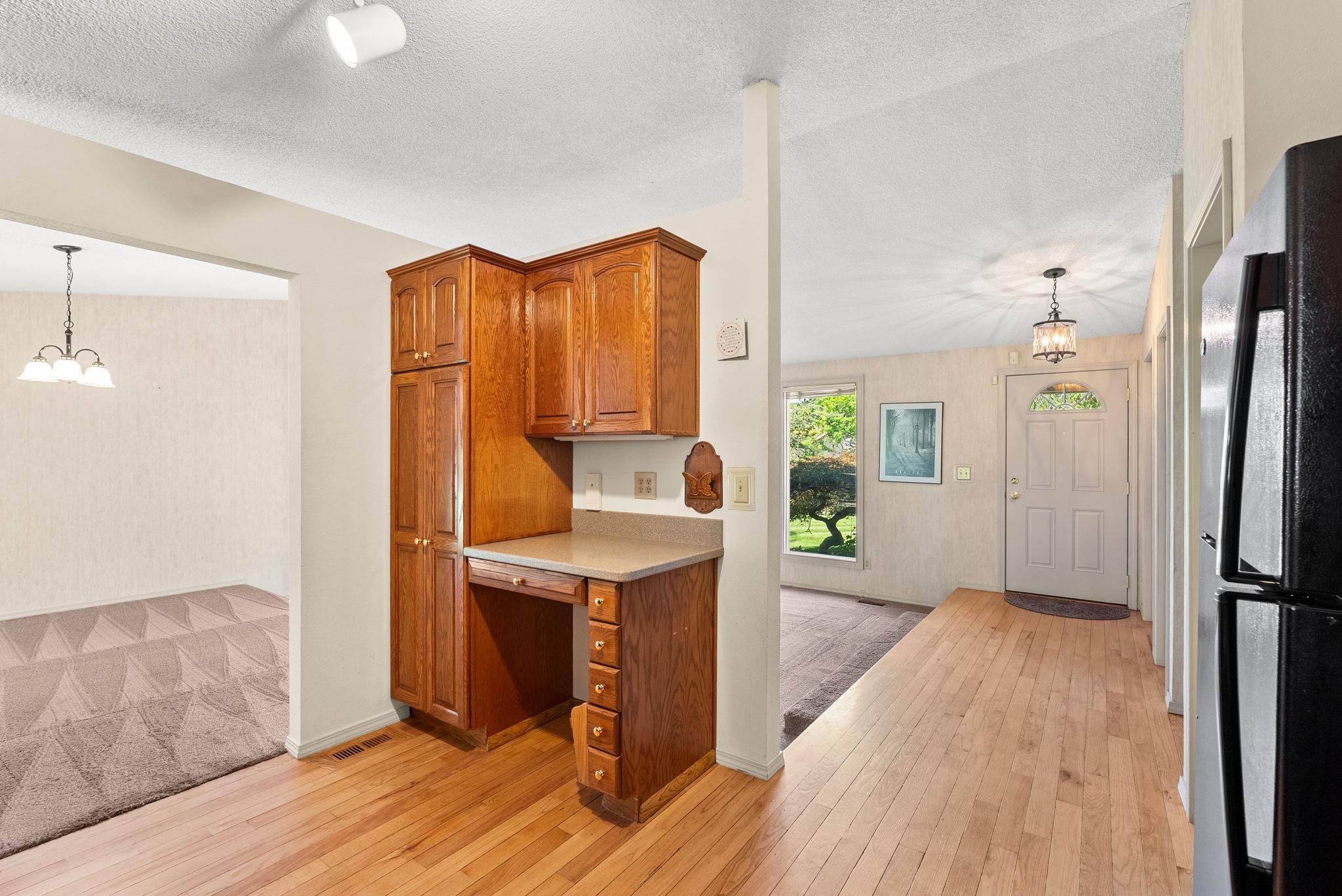 11008 E 35th Ave - Photo 18