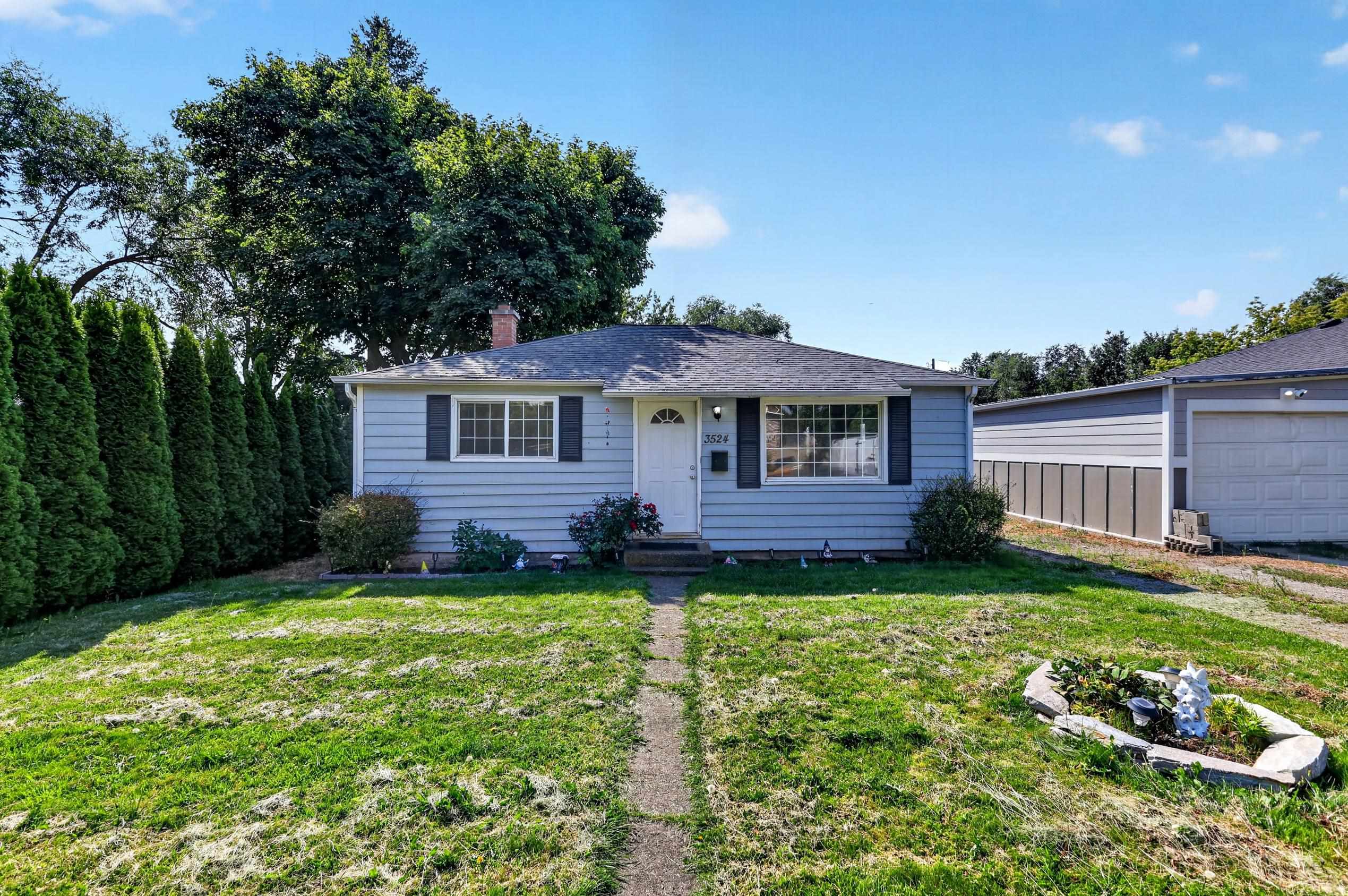 3524 E CLEVELAND Ave - Photo 2
