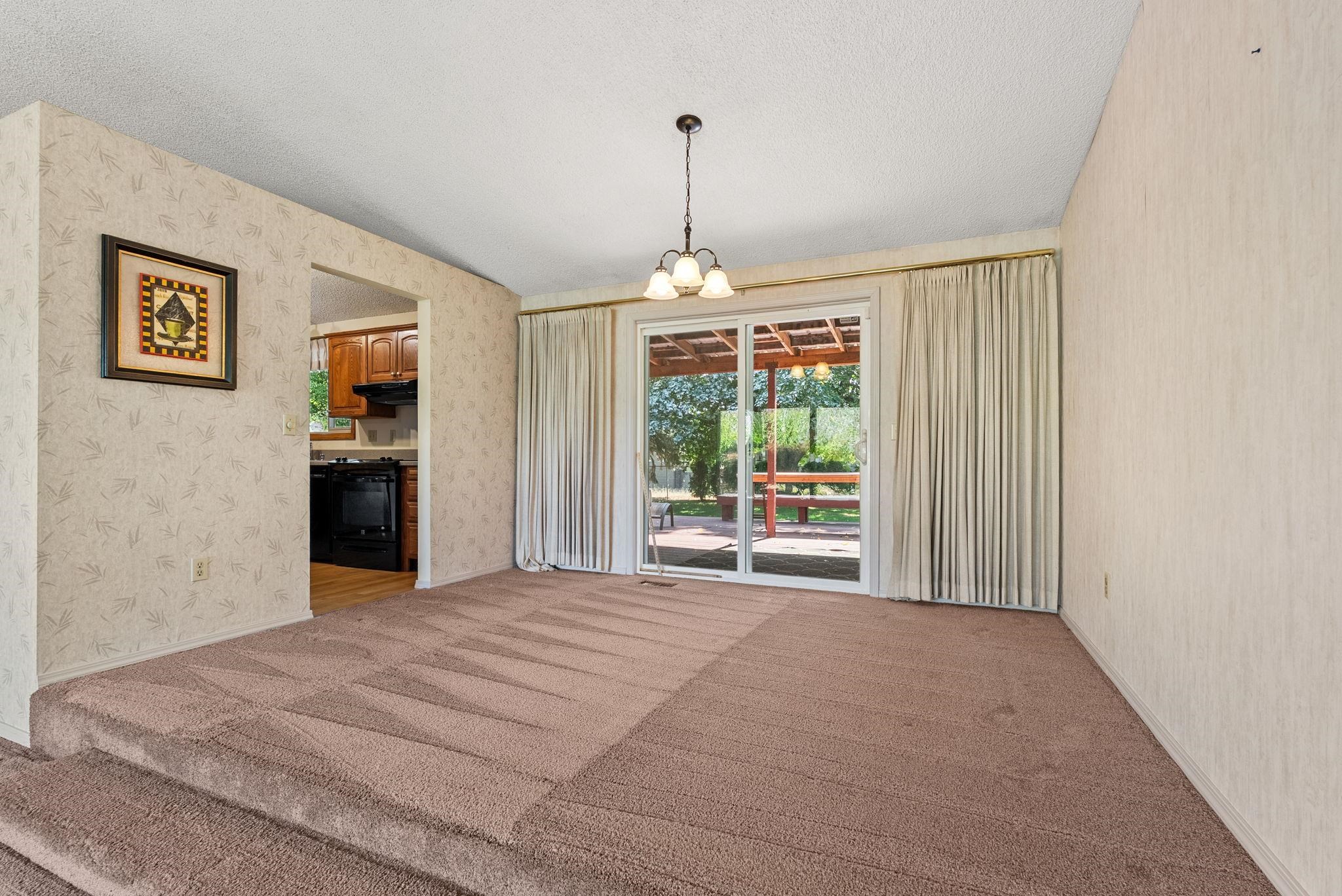 11008 E 35th Ave - Photo 13