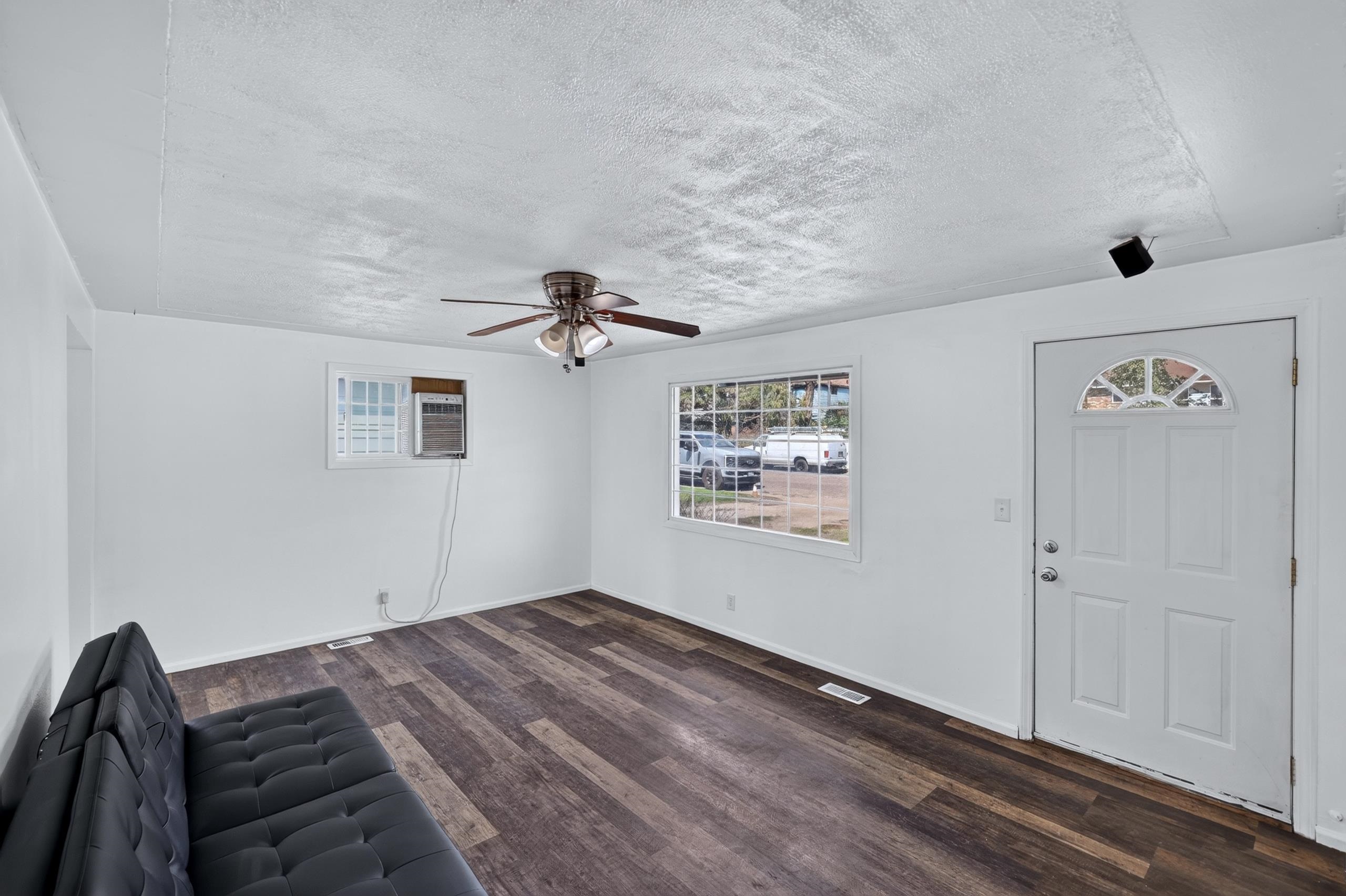 3524 E CLEVELAND Ave - Photo 5