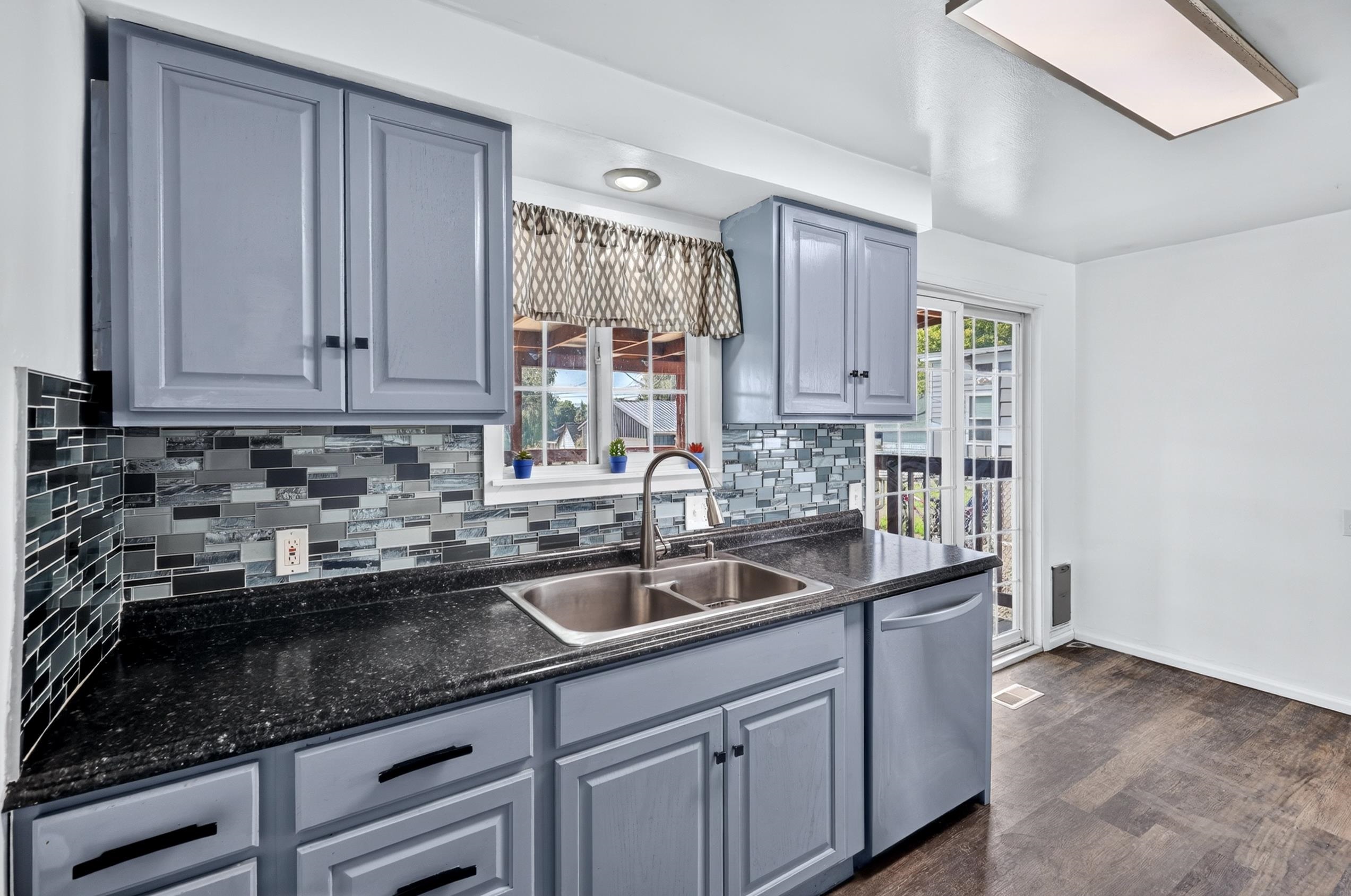 3524 E CLEVELAND Ave - Photo 11