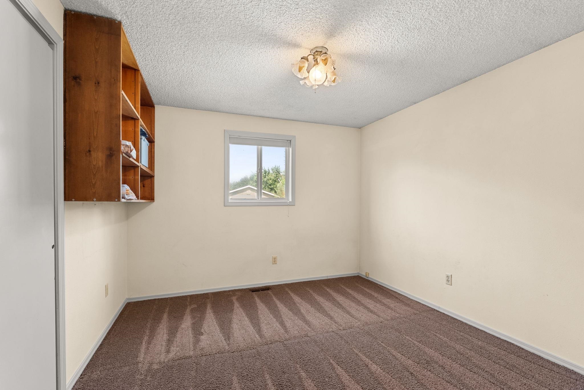 11008 E 35th Ave - Photo 26