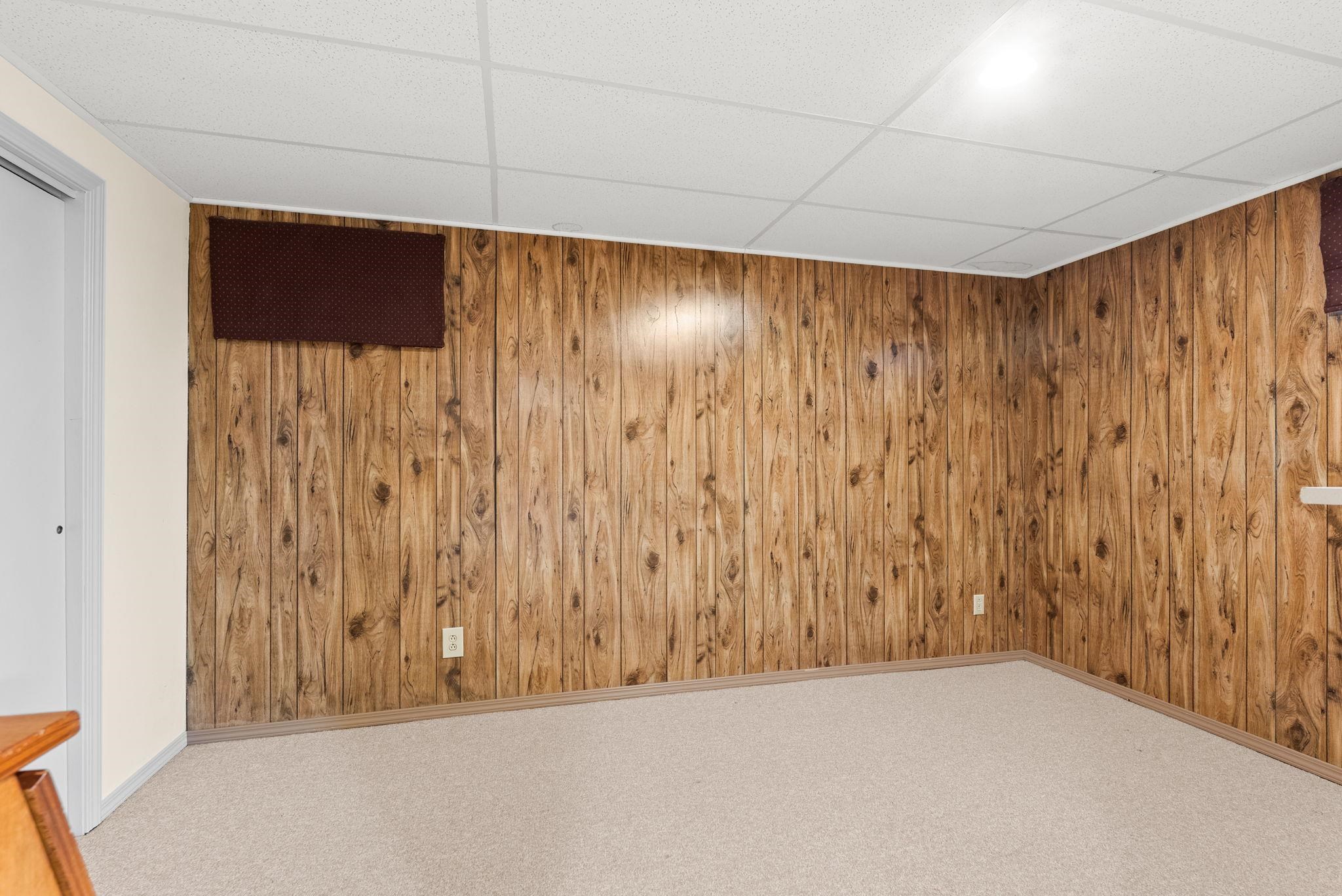11008 E 35th Ave - Photo 33