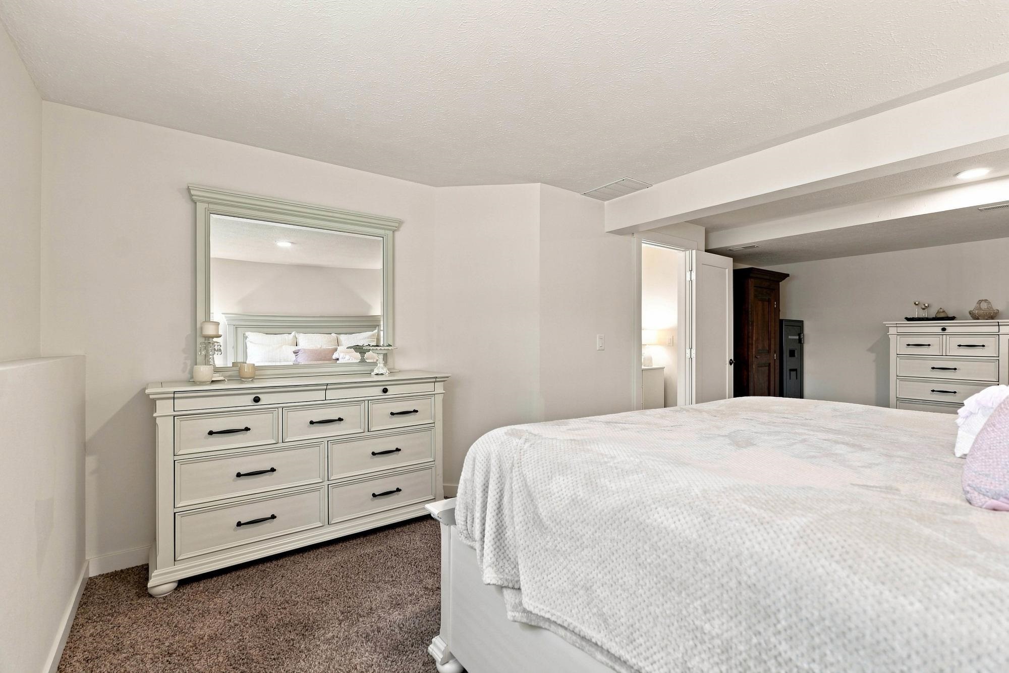 4707 S Keyes Ct - Photo 26