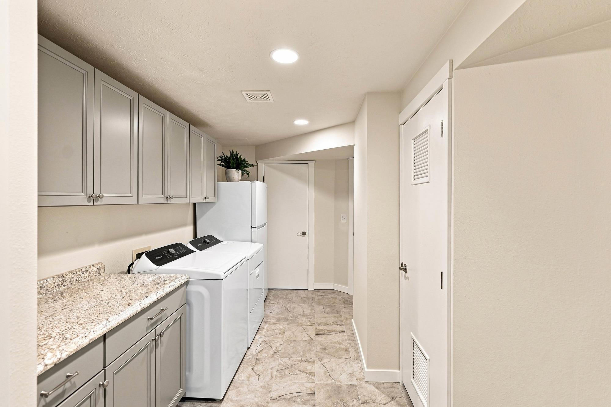 4707 S Keyes Ct - Photo 32