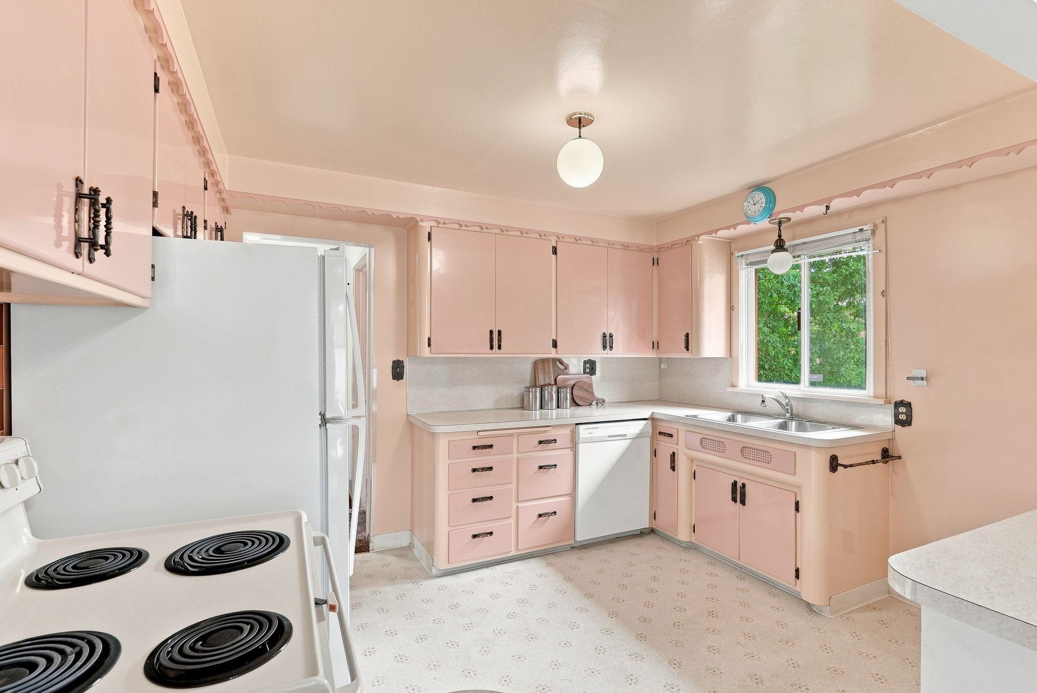 8608 E Bridgeport Ave - Photo 12