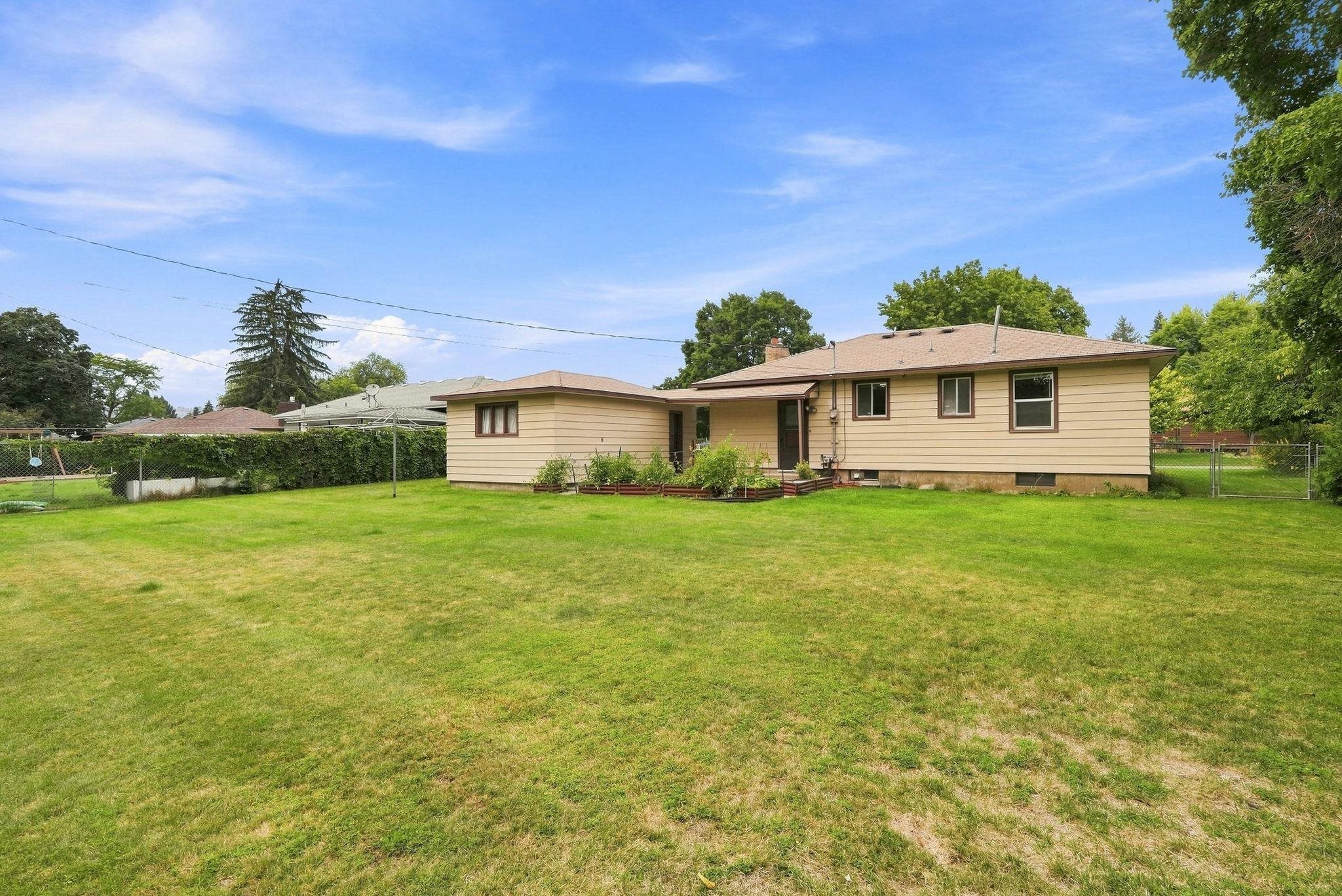 8608 E Bridgeport Ave - Photo 30