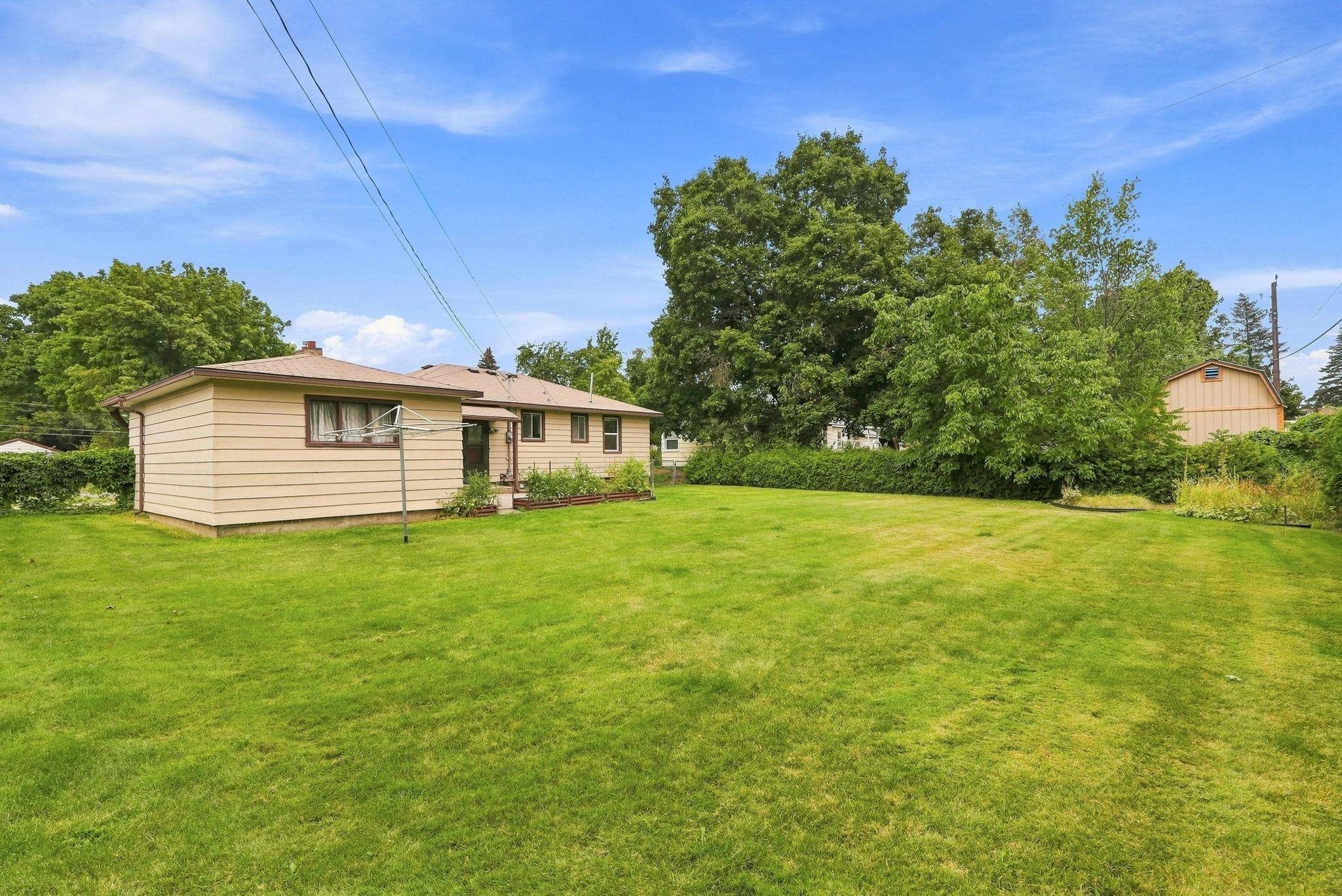 8608 E Bridgeport Ave - Photo 31