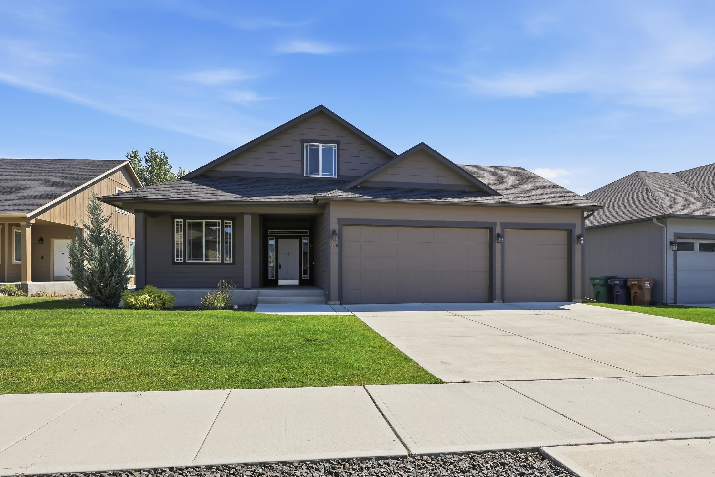 8318 N Summerhill Ln - Photo 1