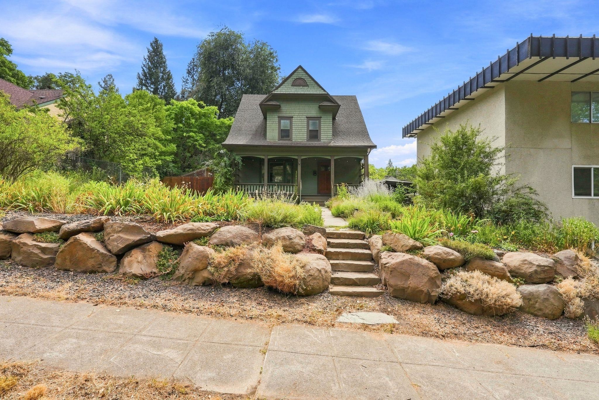 1039 W 11TH Ave - Photo 39