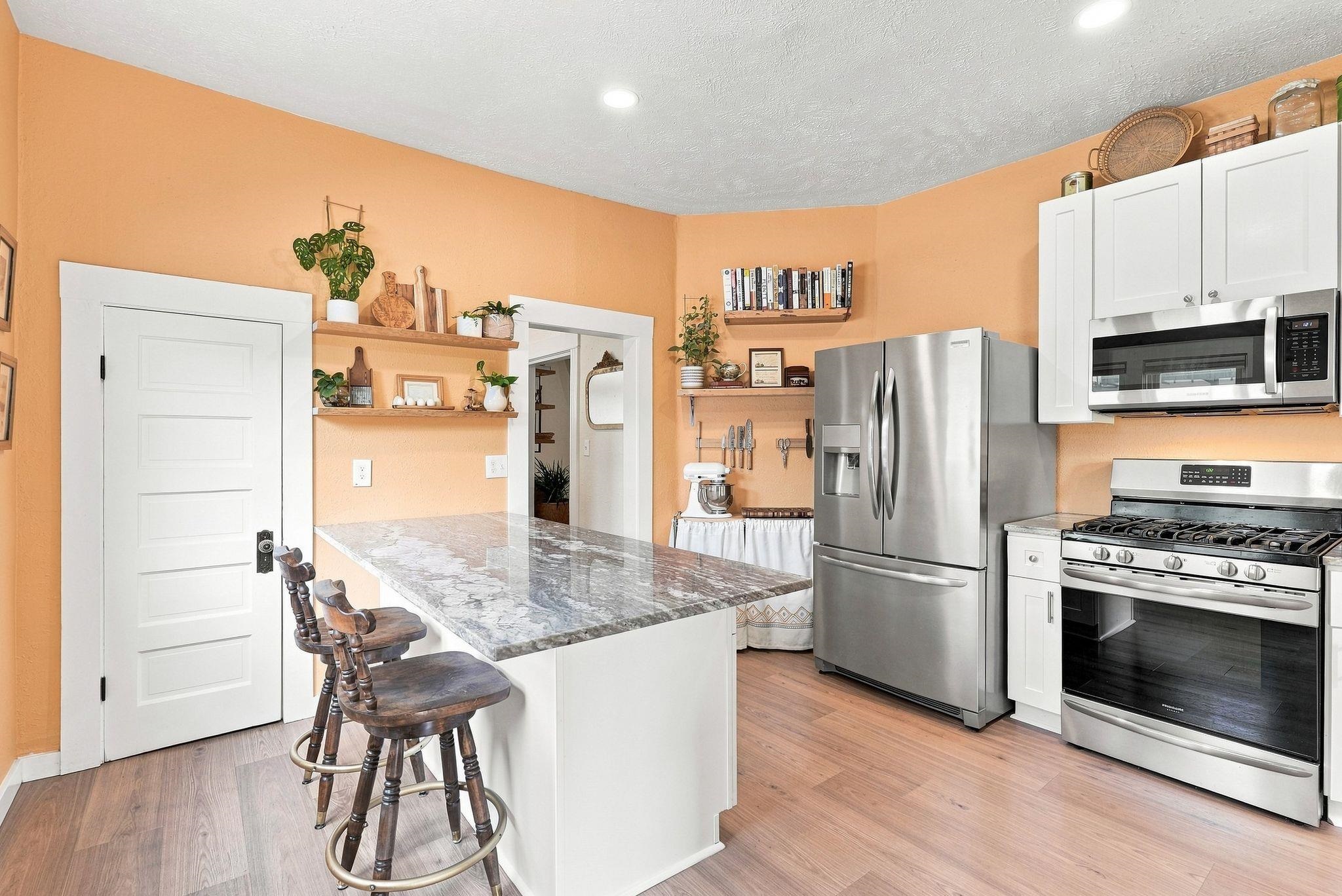 1039 W 11TH Ave - Photo 13