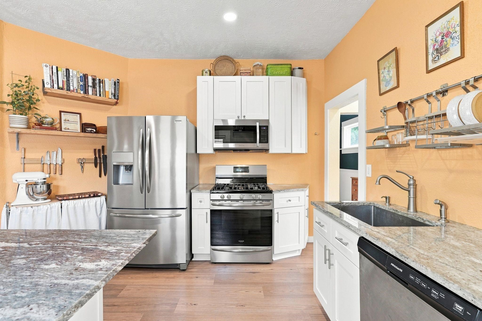 1039 W 11TH Ave - Photo 15