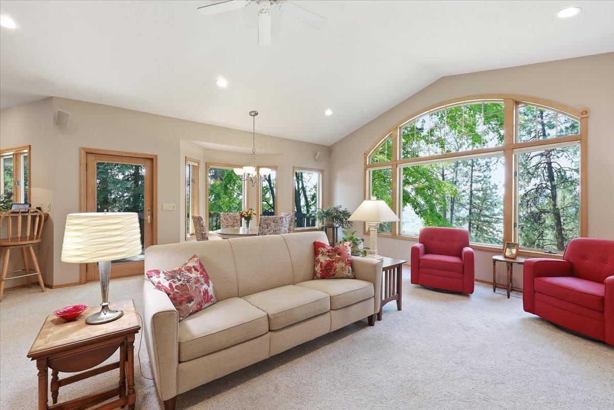 10924 S Latah Ln - Photo 6