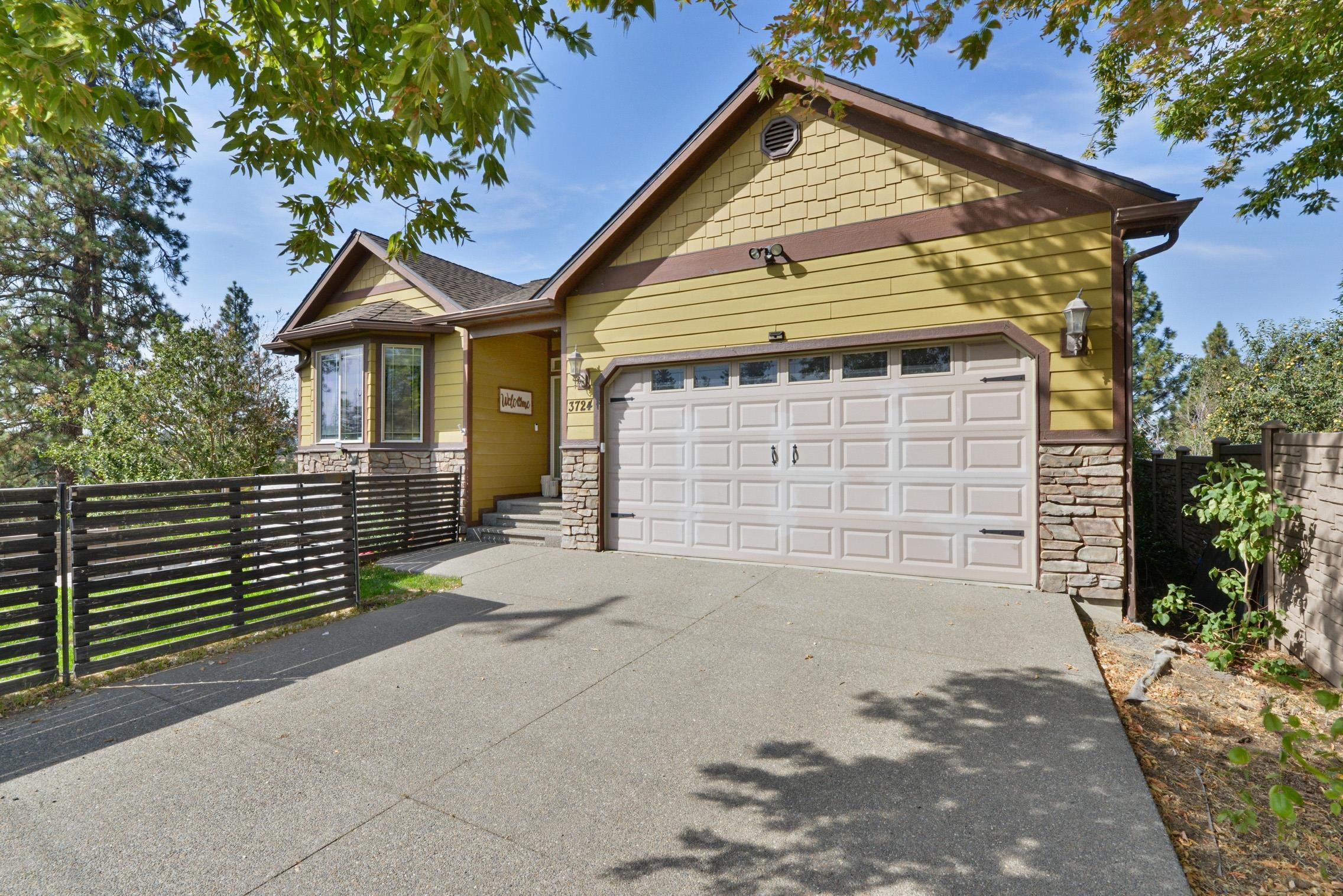 3724 W Grandview Ave - Photo 2