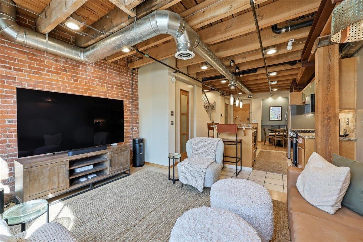 1221 Railroad Aly - Photo 19