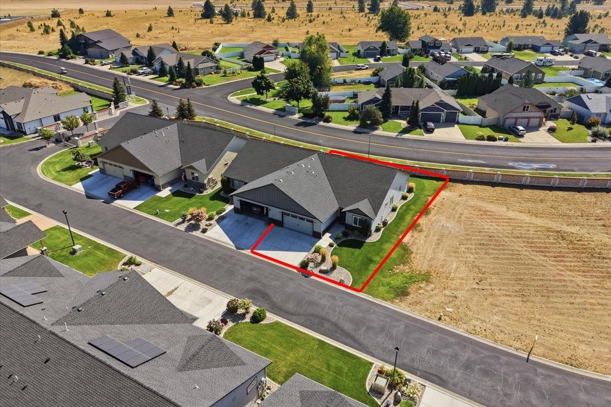 1109 N Country Club Dr - Photo 2
