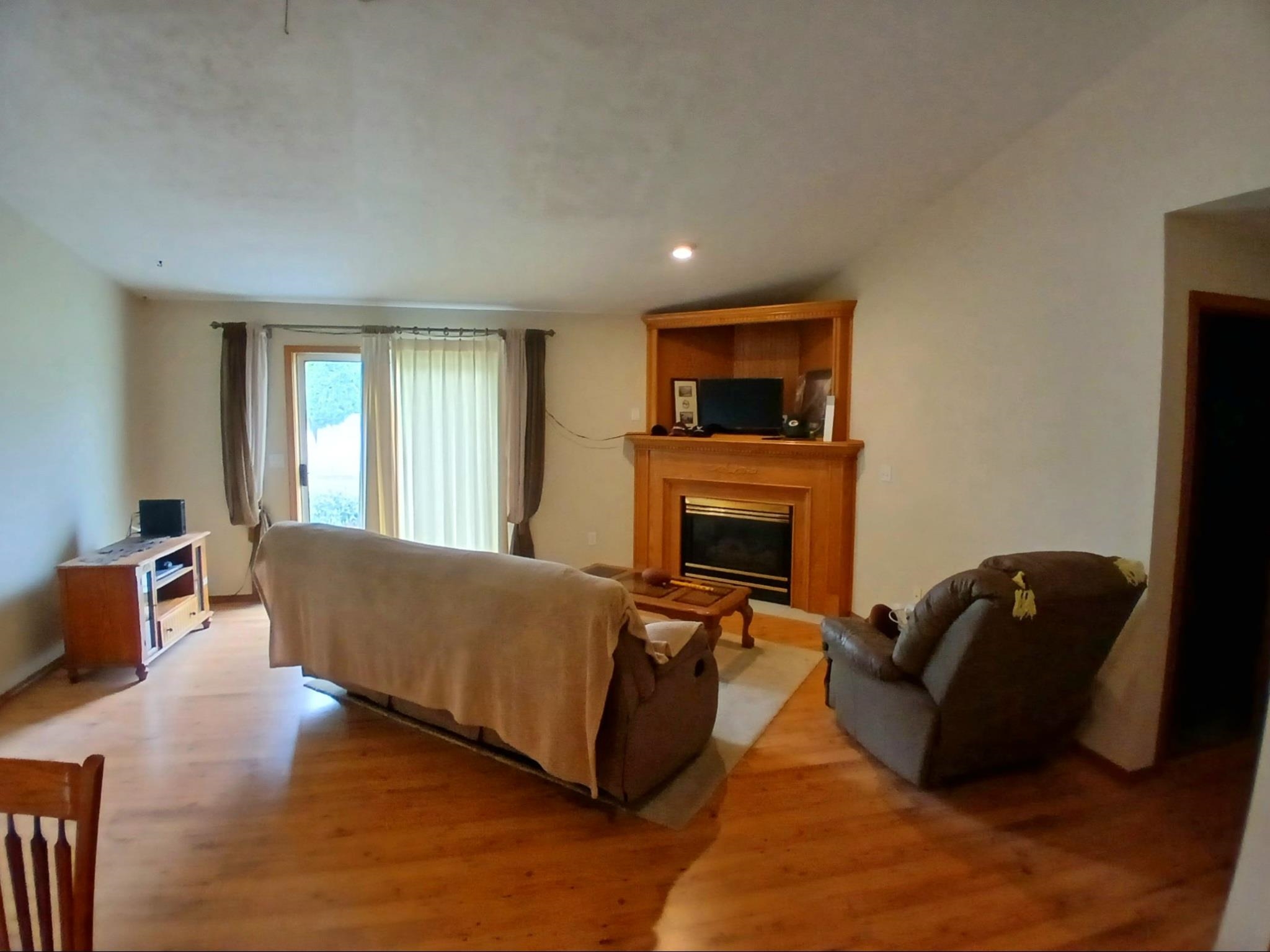 7015 N Hamilton St - Photo 2