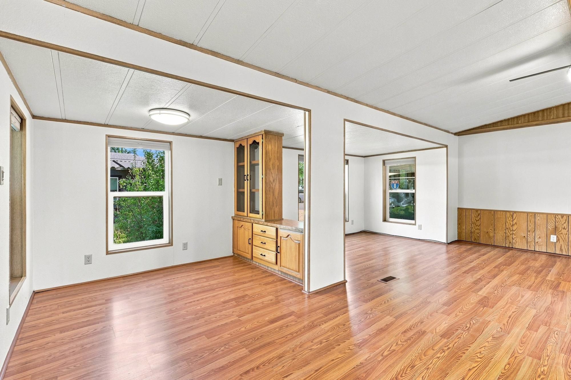 2601 N Barker Rd - Photo 4