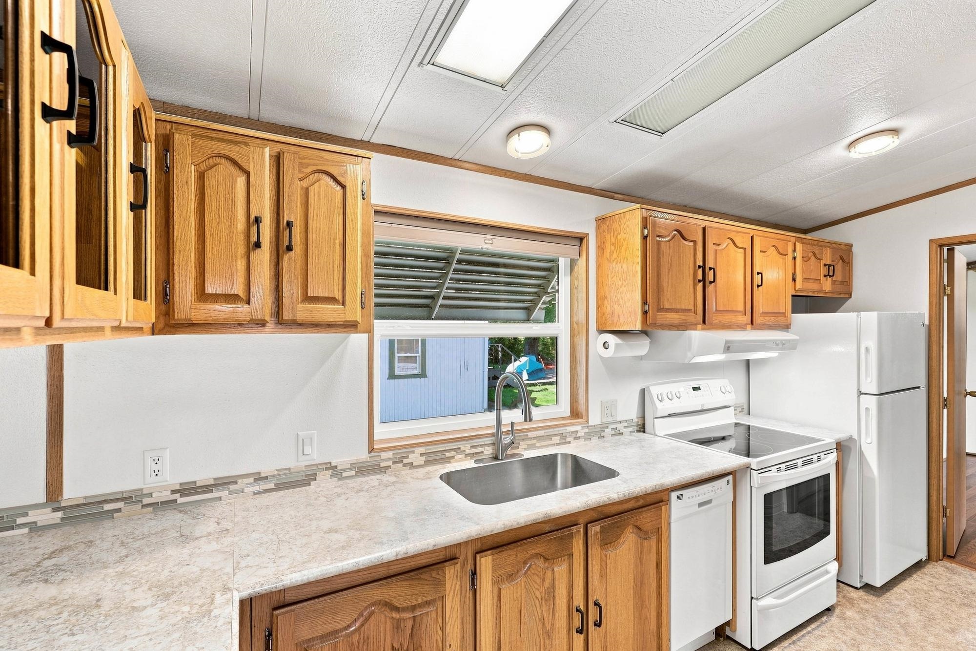 2601 N Barker Rd - Photo 8