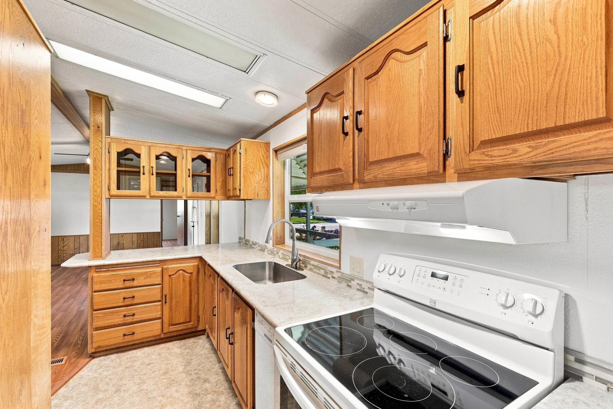 2601 N Barker Rd - Photo 9