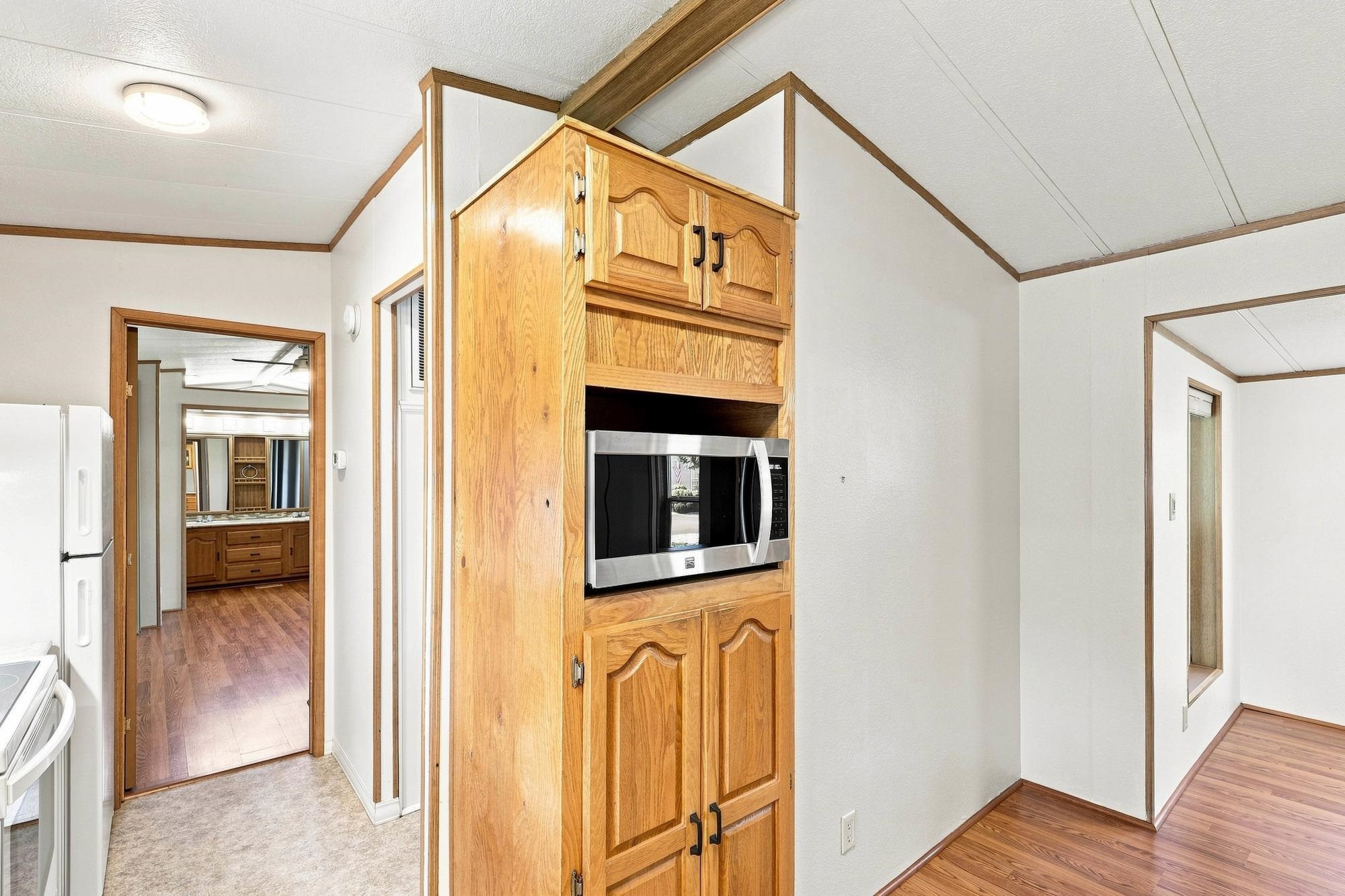 2601 N Barker Rd - Photo 10