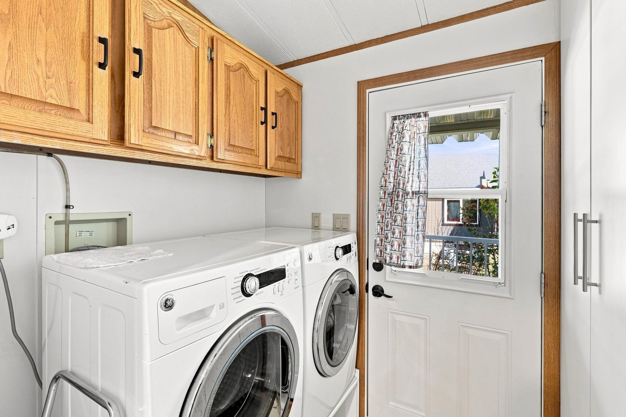 2601 N Barker Rd - Photo 15