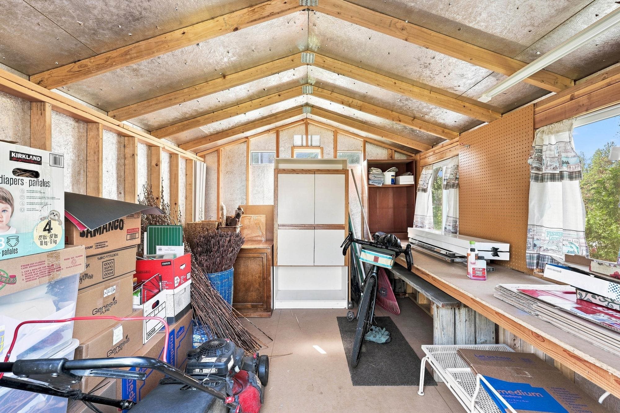 2601 N Barker Rd - Photo 16