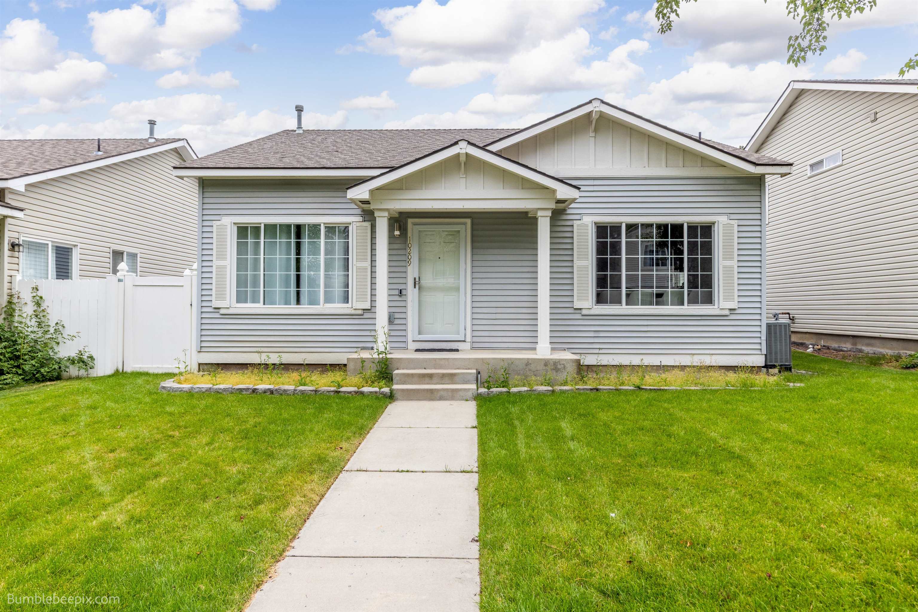 10209 E 17th Ln - Photo 2